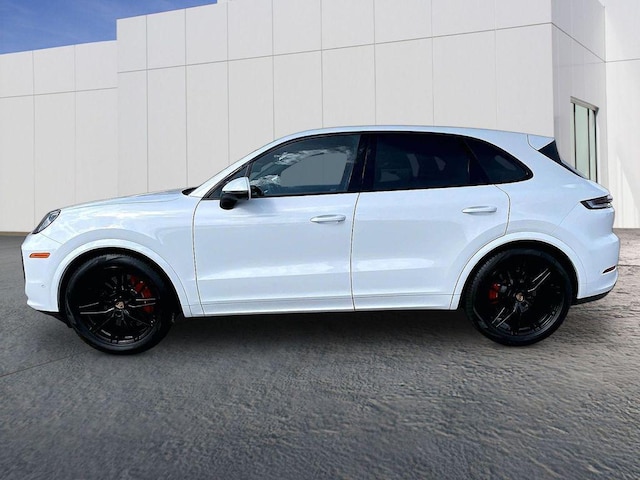 2025 Porsche Cayenne