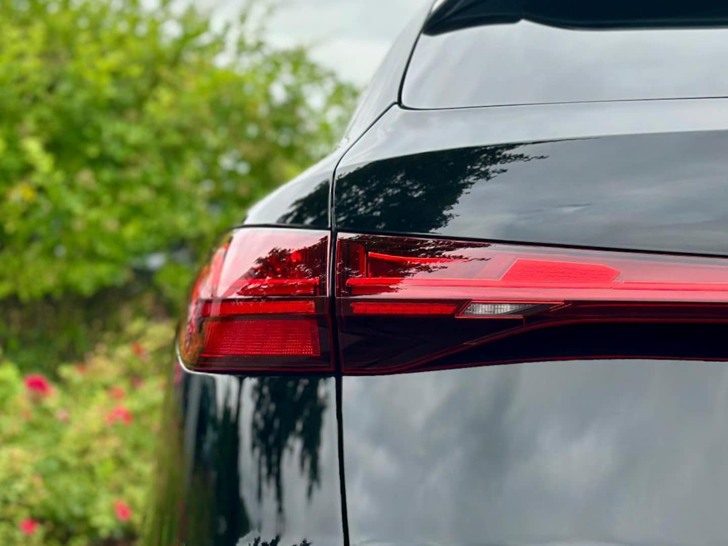Bild über Audi Q5 Sportback TDI quattro 150 kW S tronic - für weitere Informationen kontaktieren Sie den Audi Partner