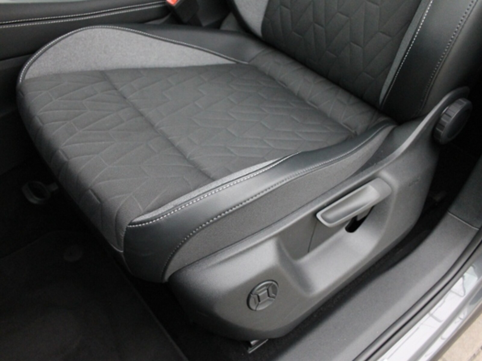 Volkswagen Tiguan – Bild 9