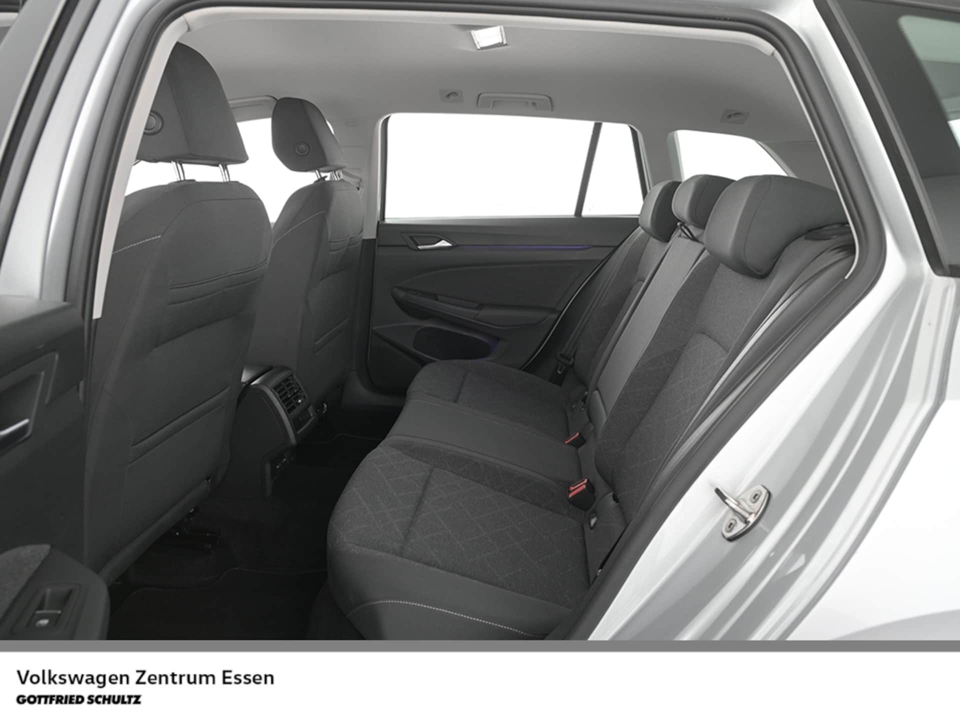 Volkswagen Golf Variant Life