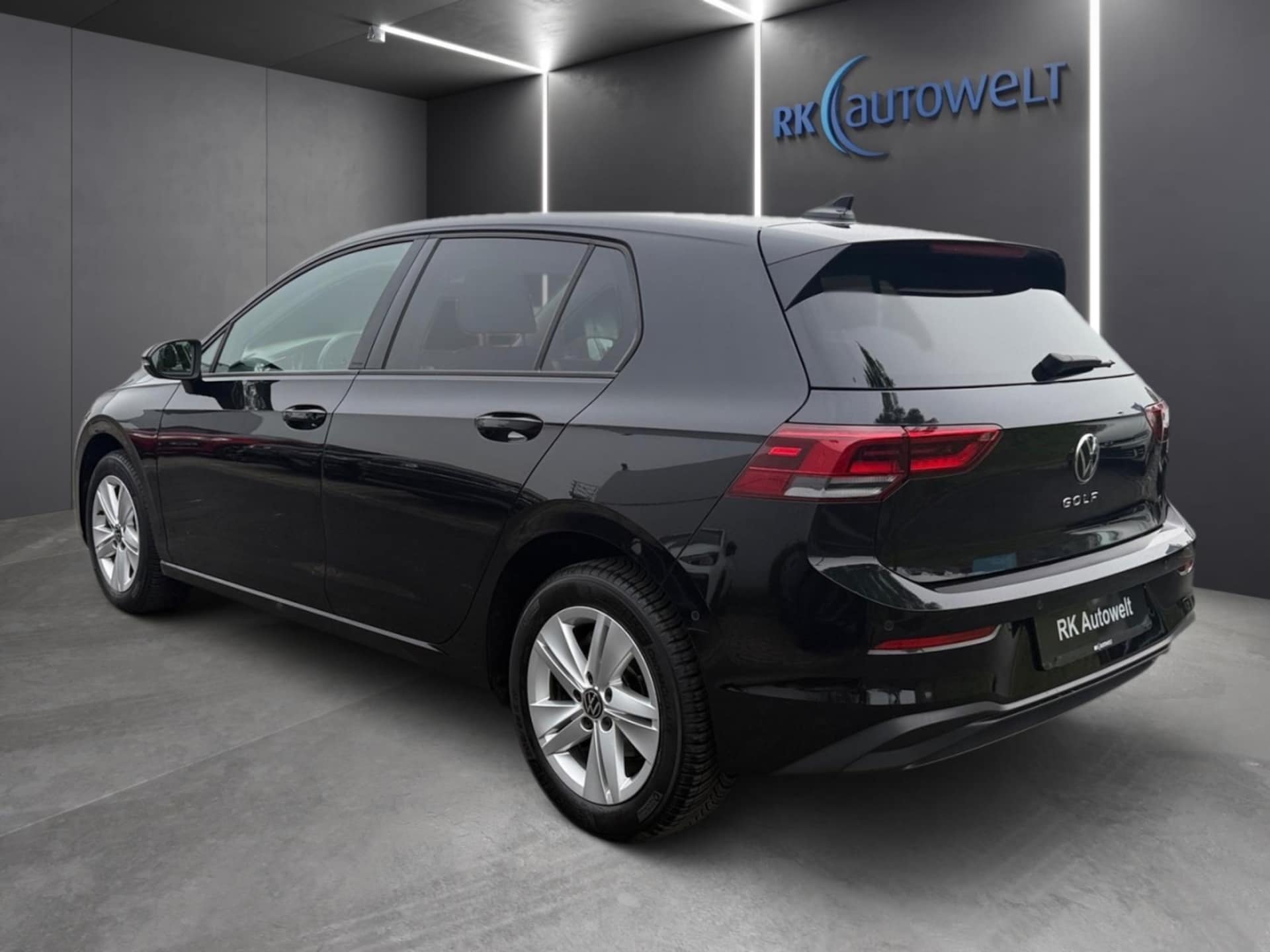 Volkswagen Golf Life