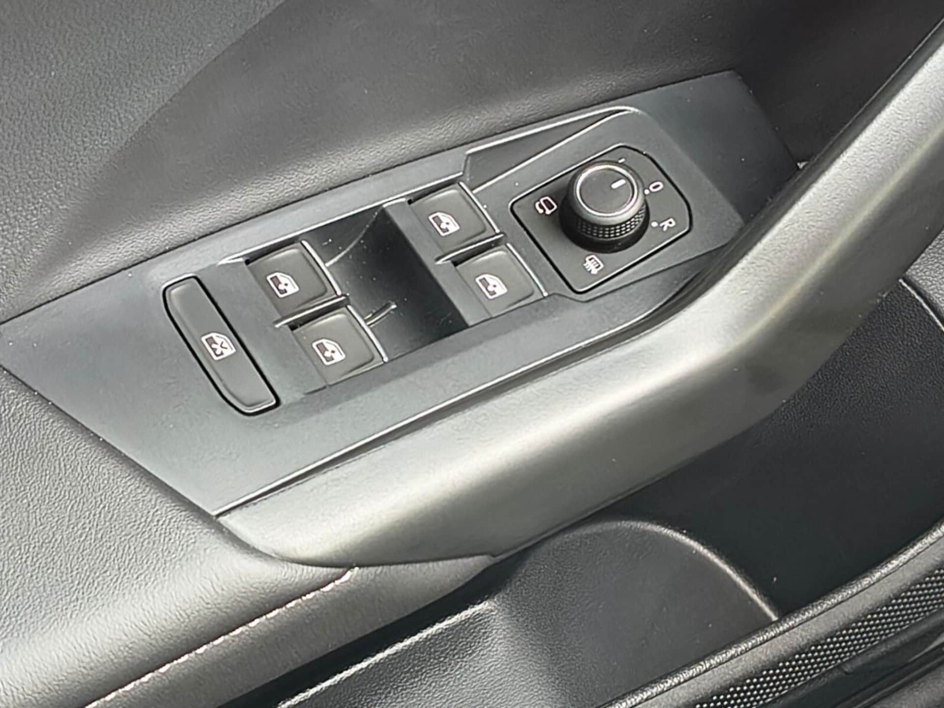 Volkswagen T-Cross R-Line Plus