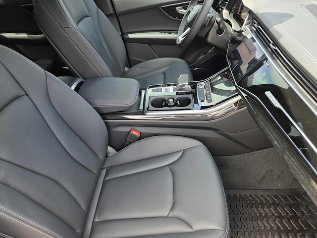 2026 Audi Q7 Premium - Photo 9