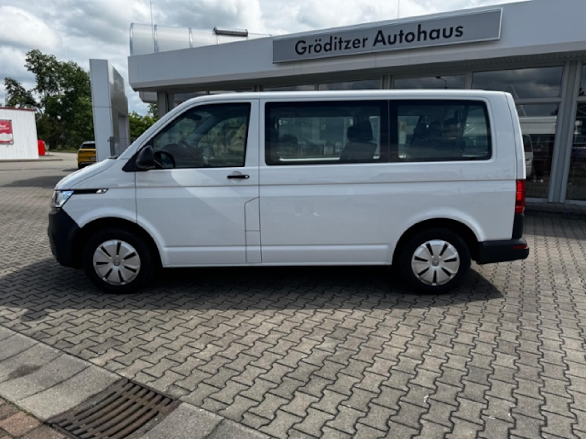 Volkswagen T6.1 Transporter Kombi kurzer Radstand
