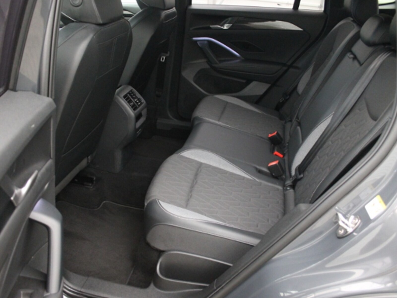 Volkswagen Tiguan – Bild 12