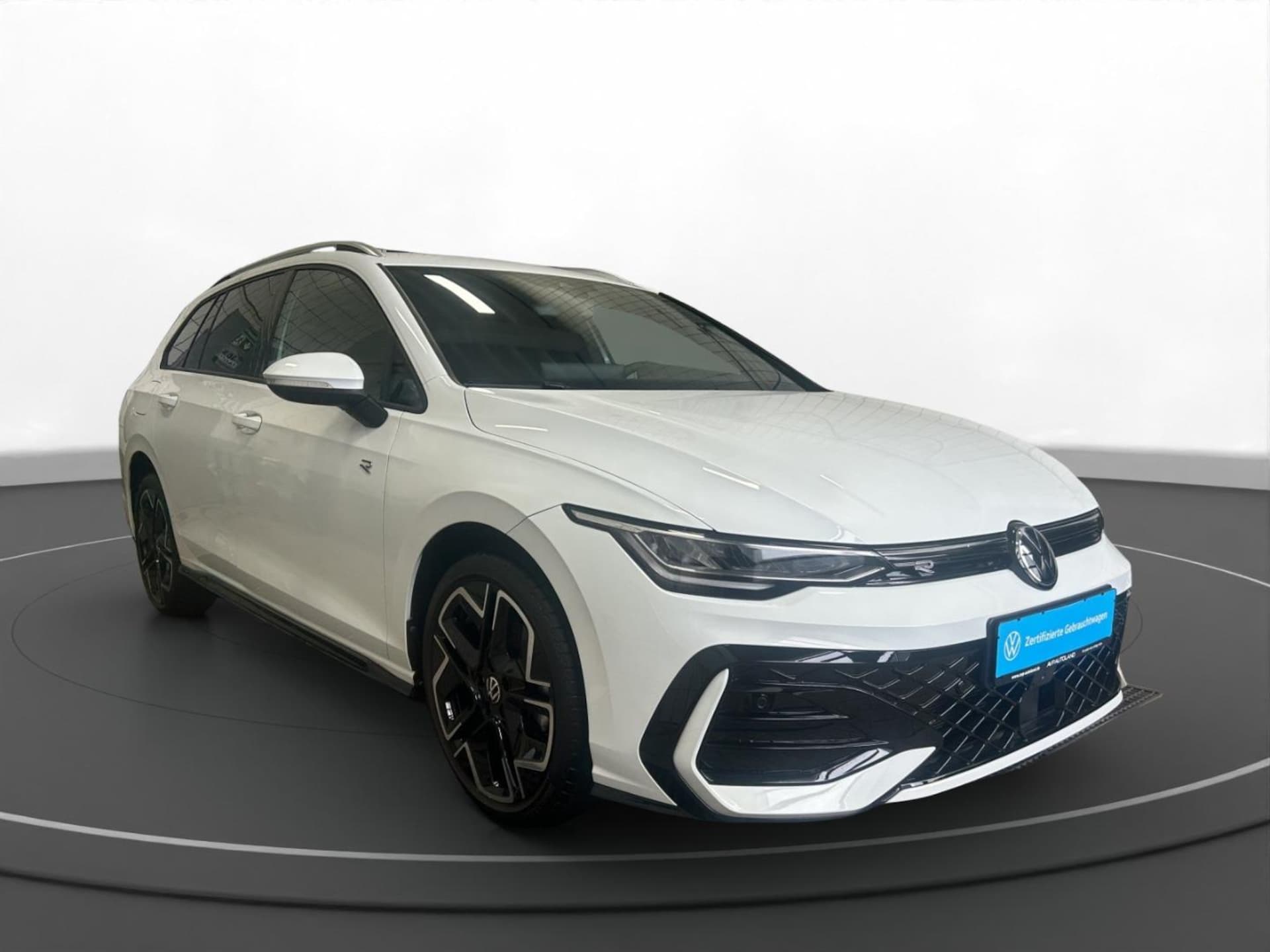 Volkswagen Golf Variant R-Line
