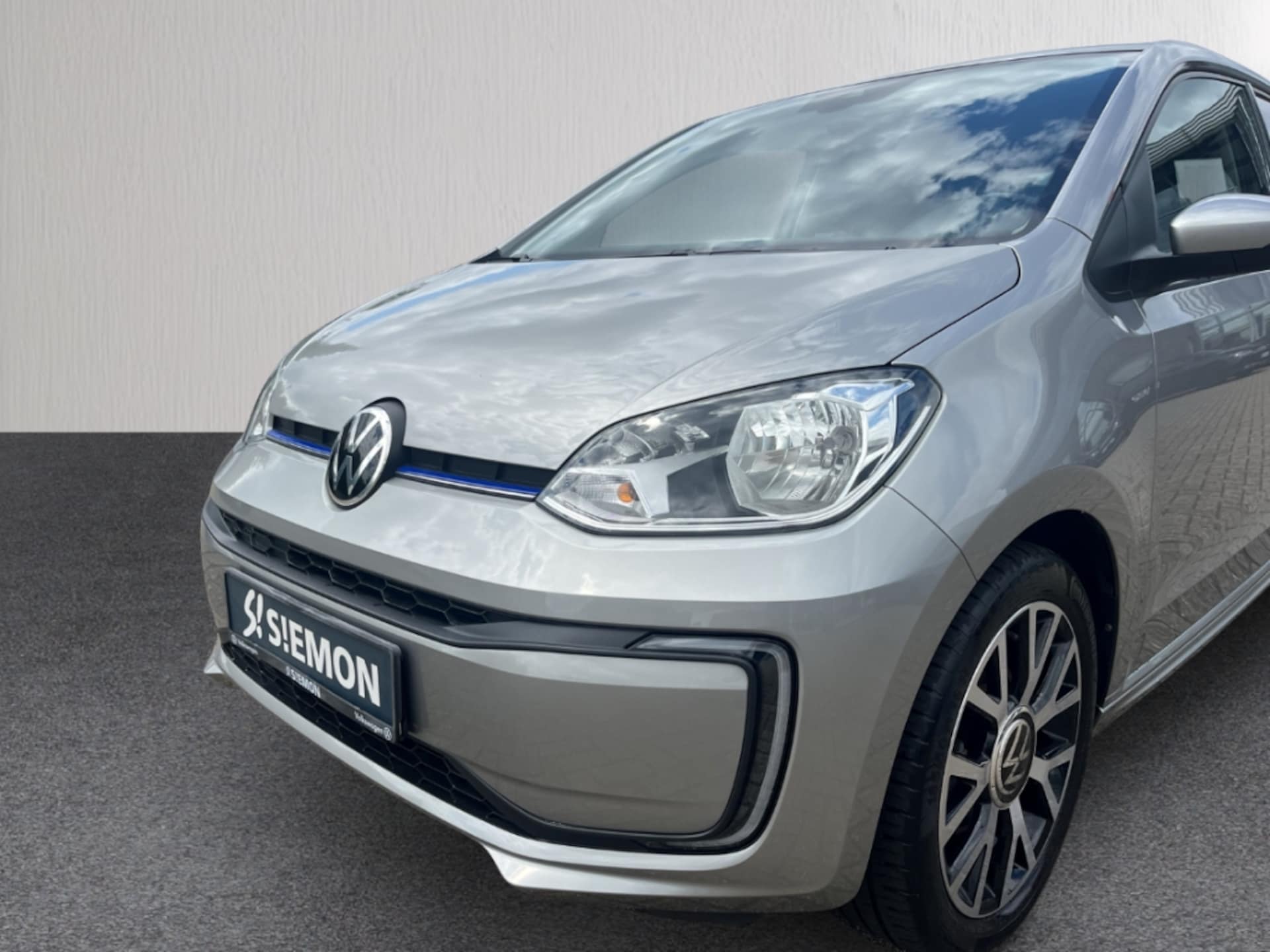 Volkswagen e-up! Style "Plus"