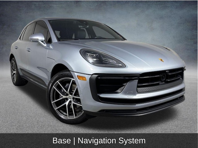Photo of 2023 Porsche Macan 