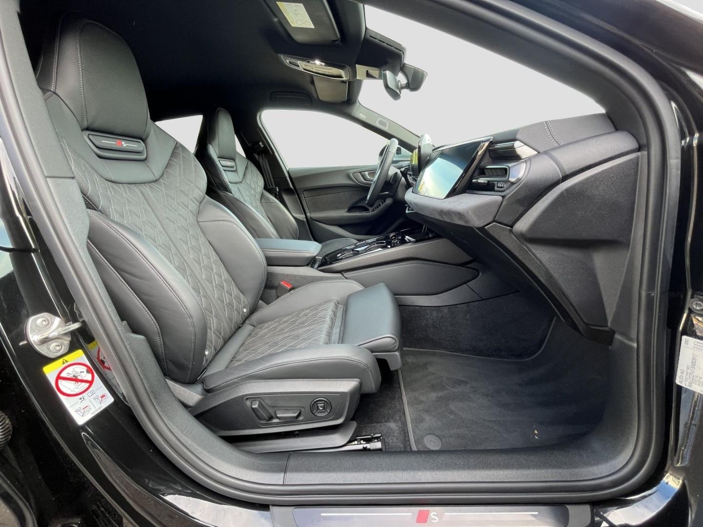 Bild über Audi S5 Avant TFSI 270 kW S tronic - für weitere Informationen kontaktieren Sie den Audi Partner