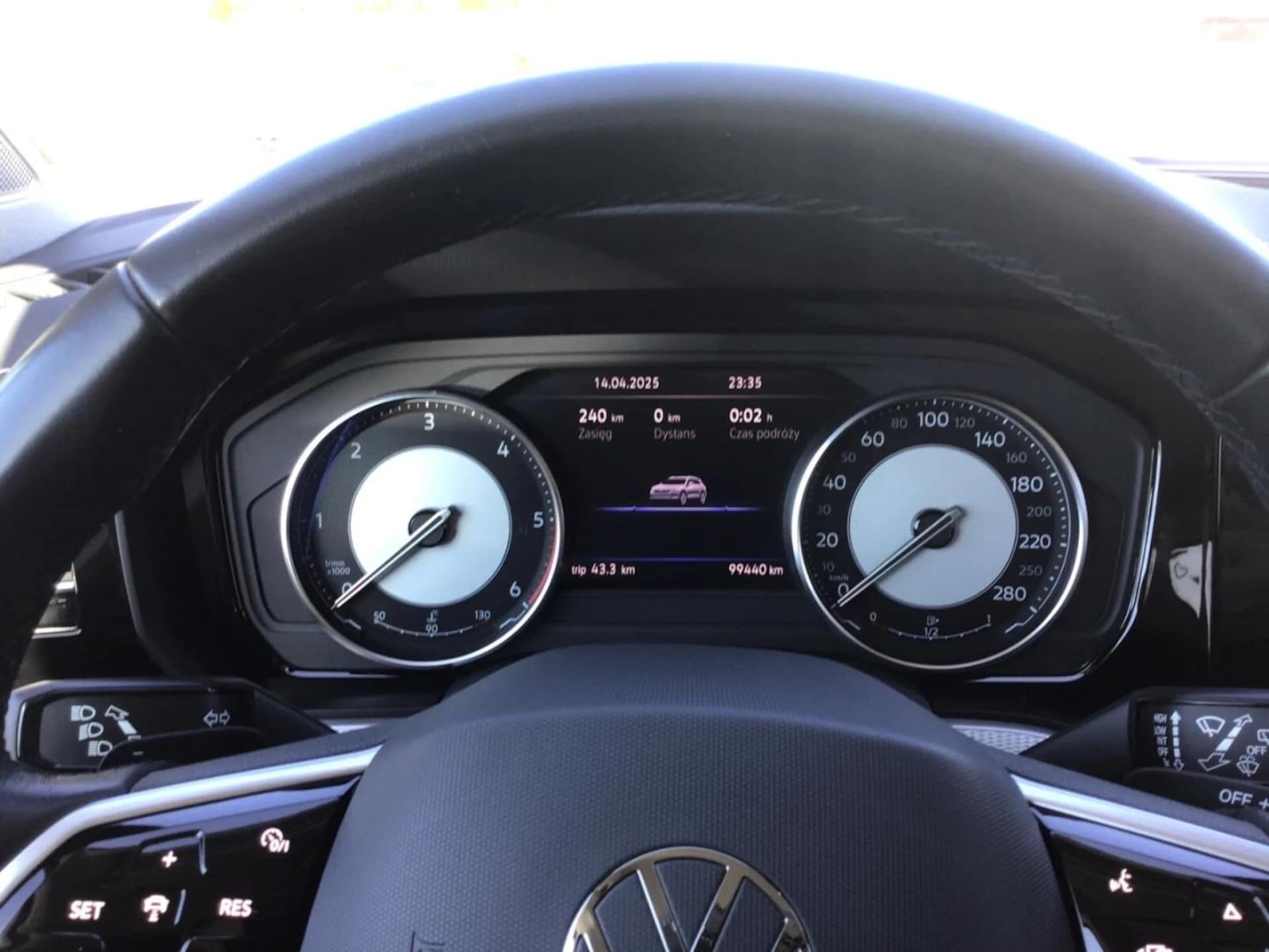 Volkswagen Touareg Model bazowy