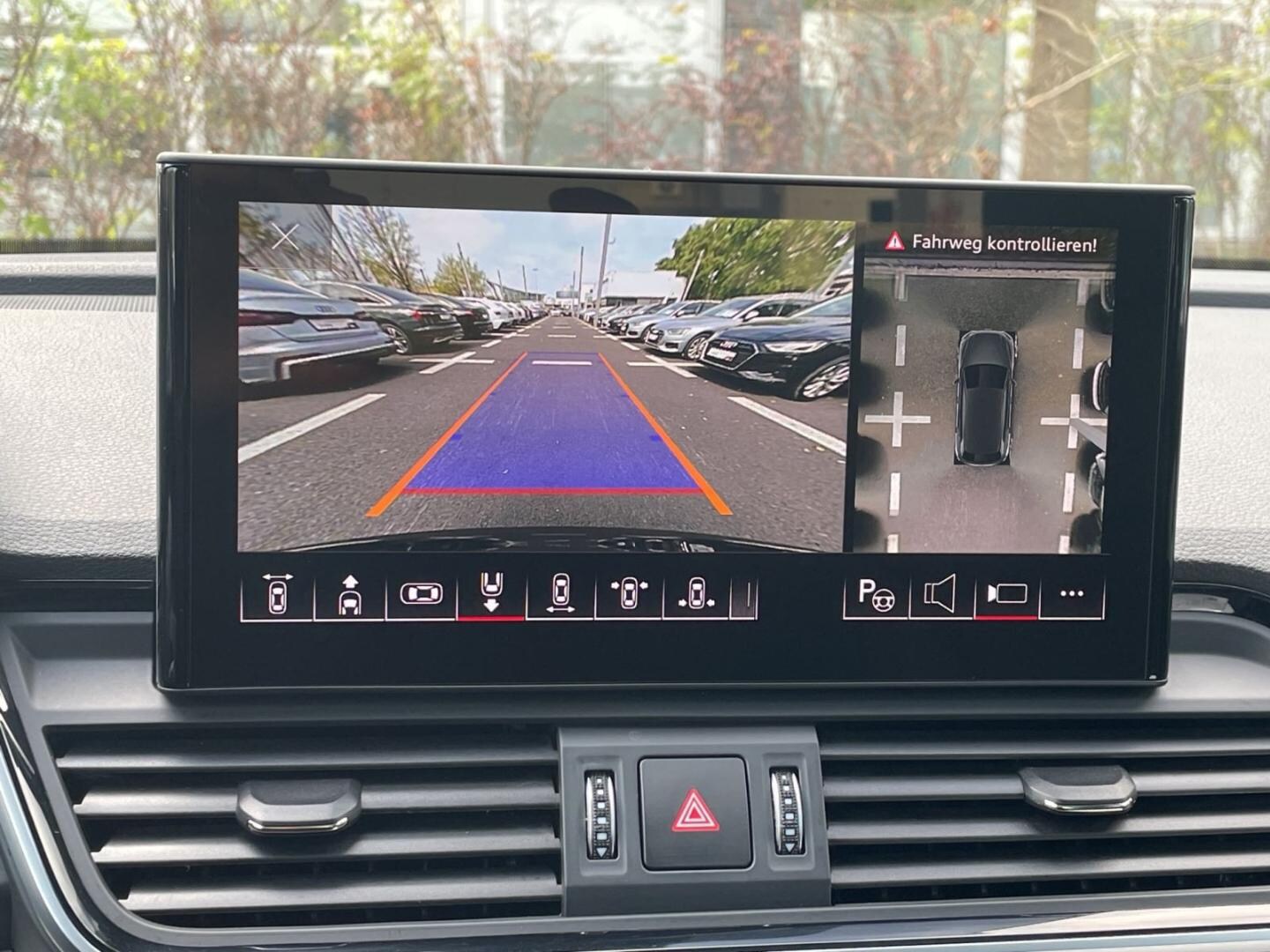 Bild über Audi Q5 40 TDI quattro 150 kW S tronic - für weitere Informationen kontaktieren Sie den Audi Partner