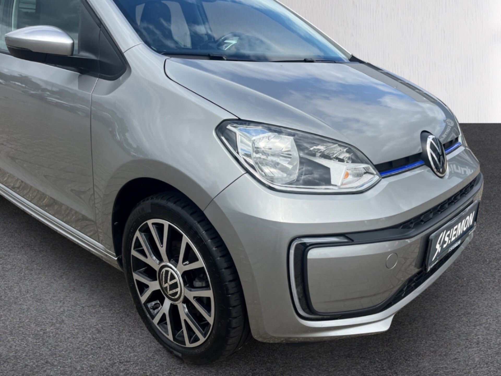 Volkswagen e-up! Style "Plus"