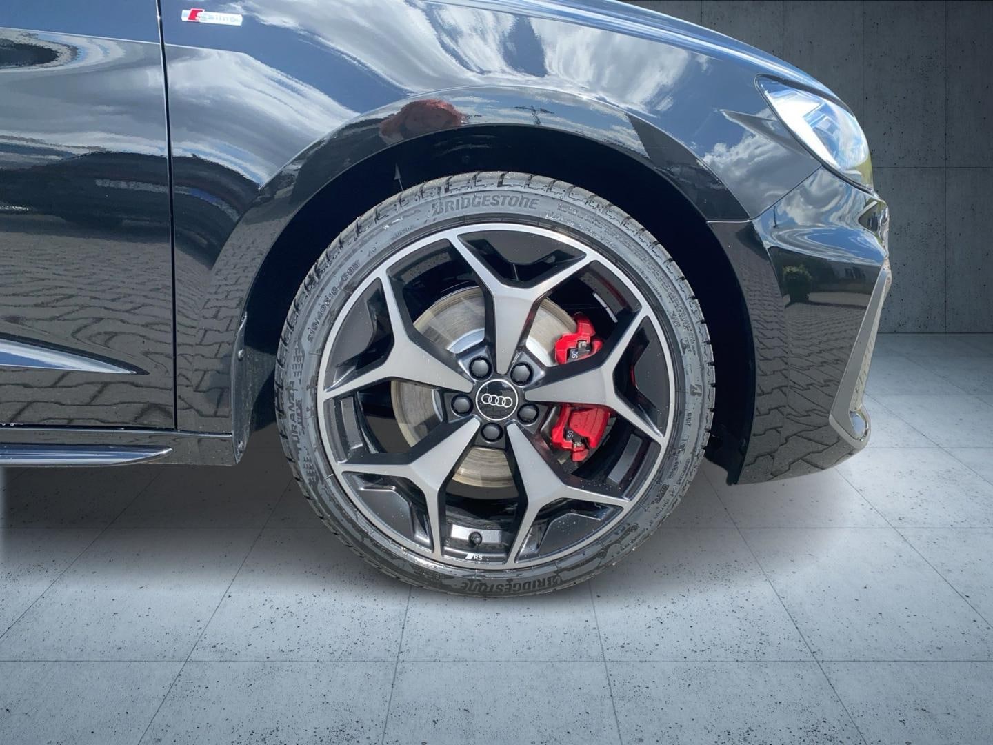 Bild über Audi A1 Sportback S line 40 TFSI S tronic - für weitere Informationen kontaktieren Sie den Audi Partner