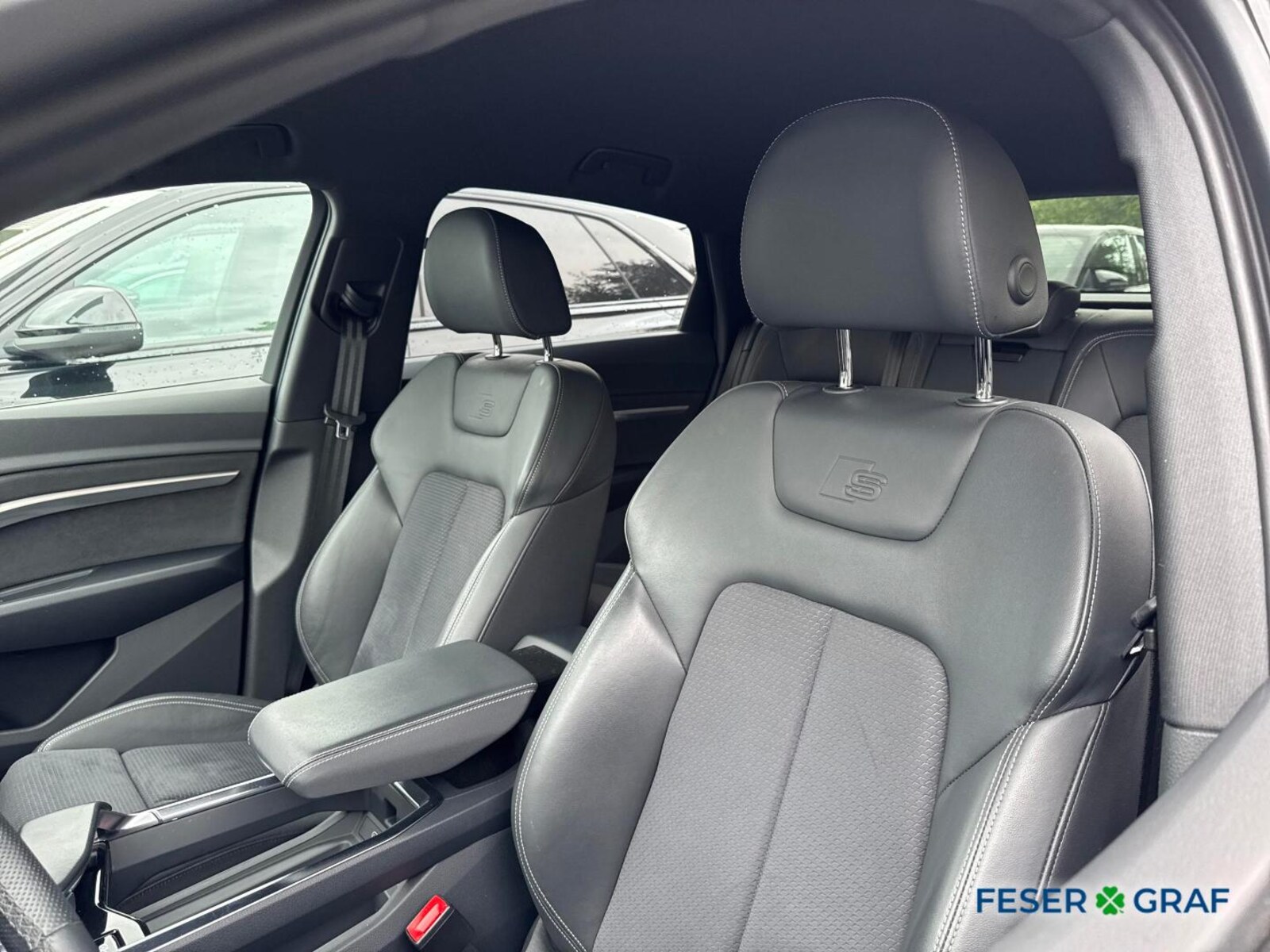 Audi Q8 Sportback e-tron – Bild 10