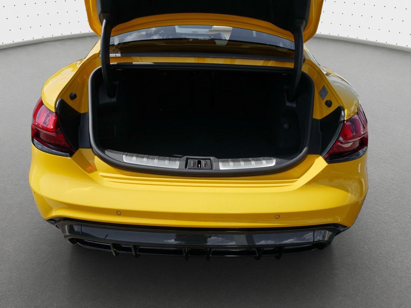 Image about Audi RS e-tron GT e-tron quattro