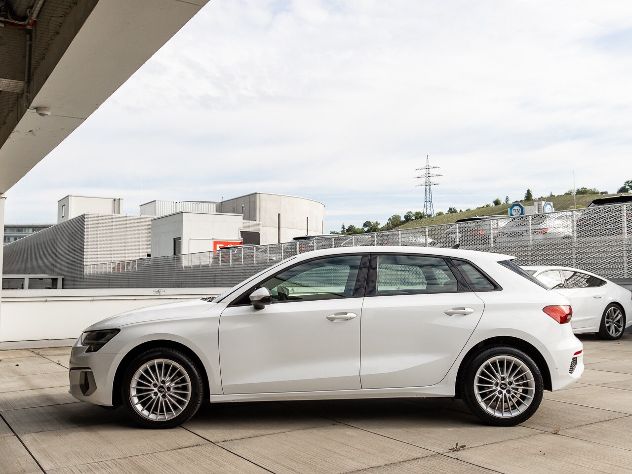 Image about Audi A3 Sportback advanced 30 TFSI Schaltgetriebe