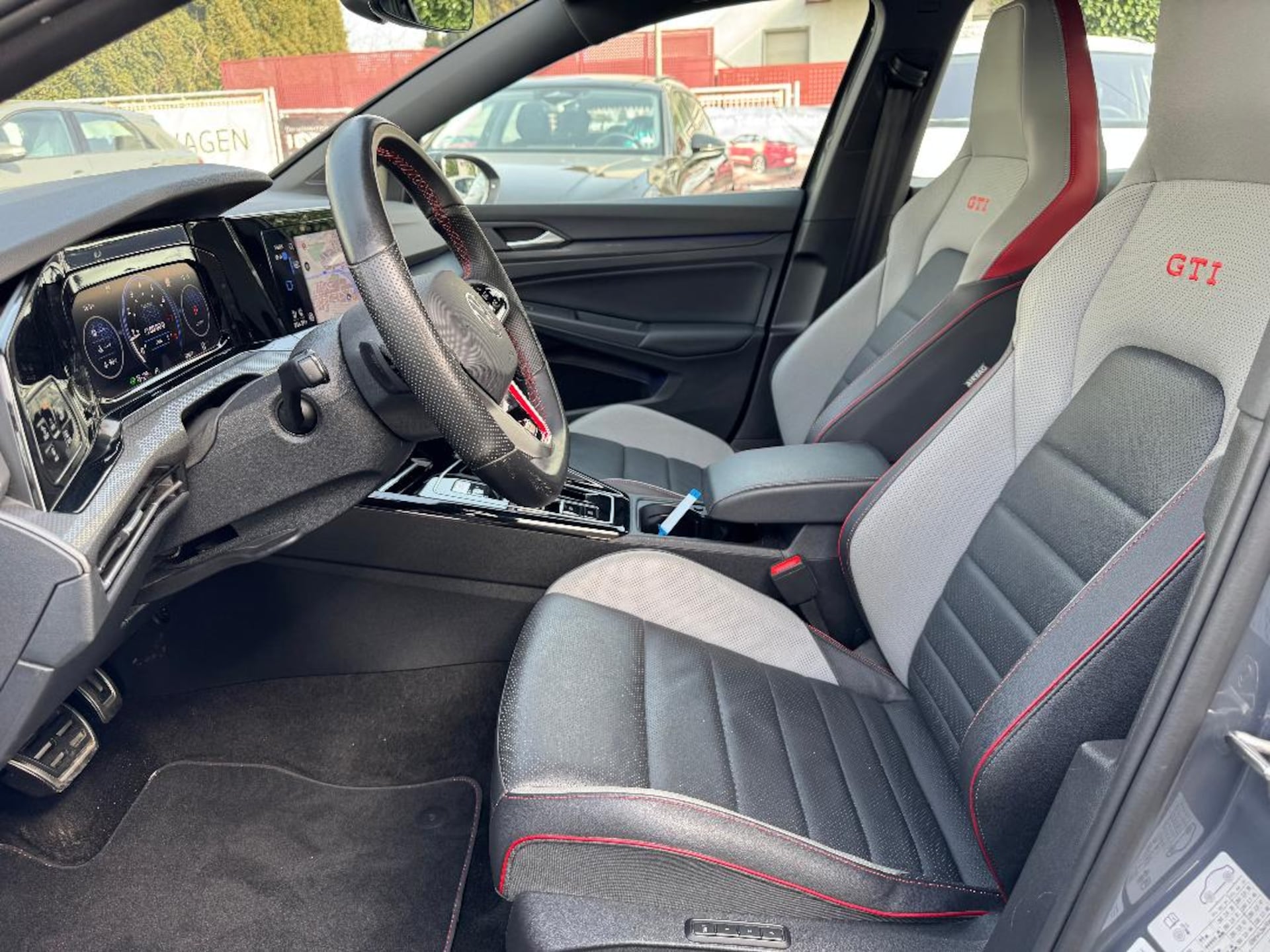 Volkswagen Golf GTI