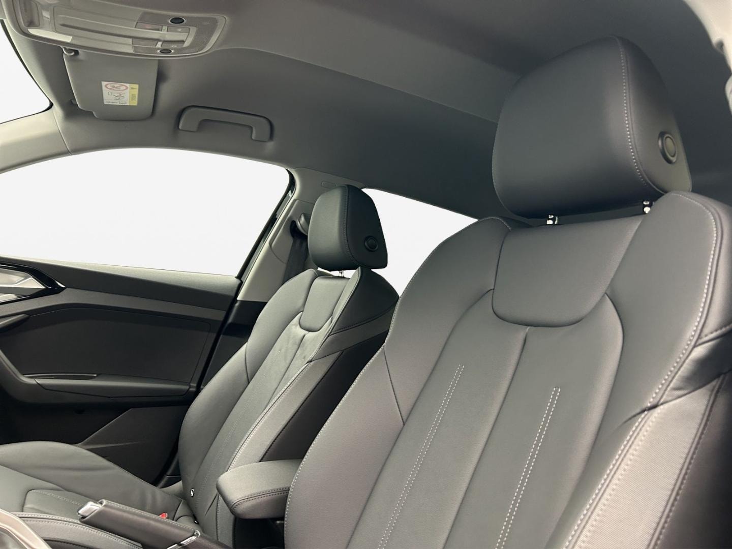Bild über Audi A1 allstreet 35 TFSI S tronic - für weitere Informationen kontaktieren Sie den Audi Partner