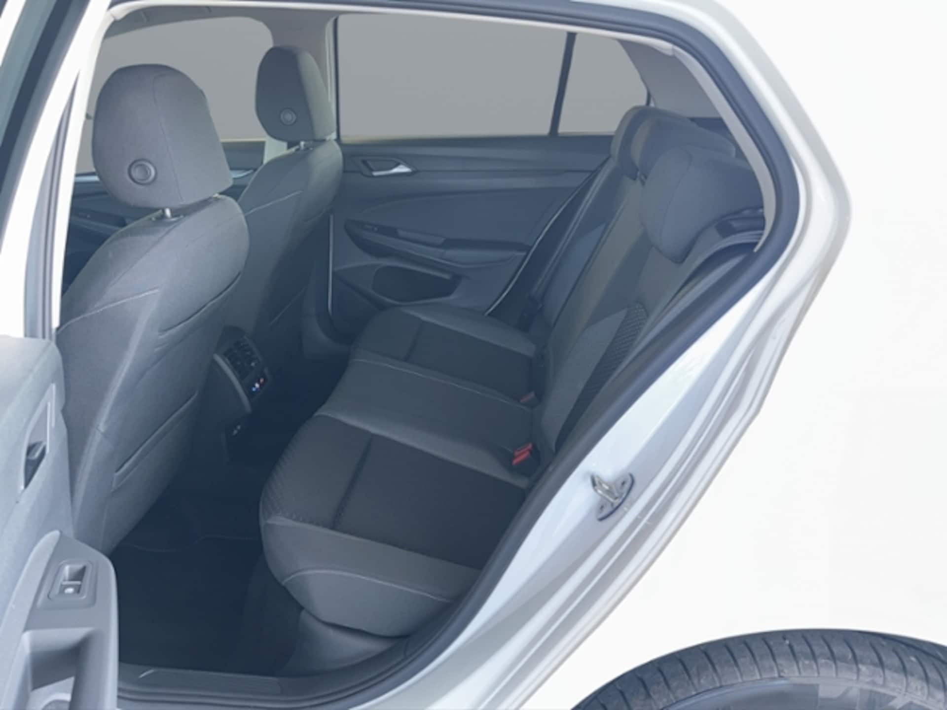 Volkswagen Golf Active