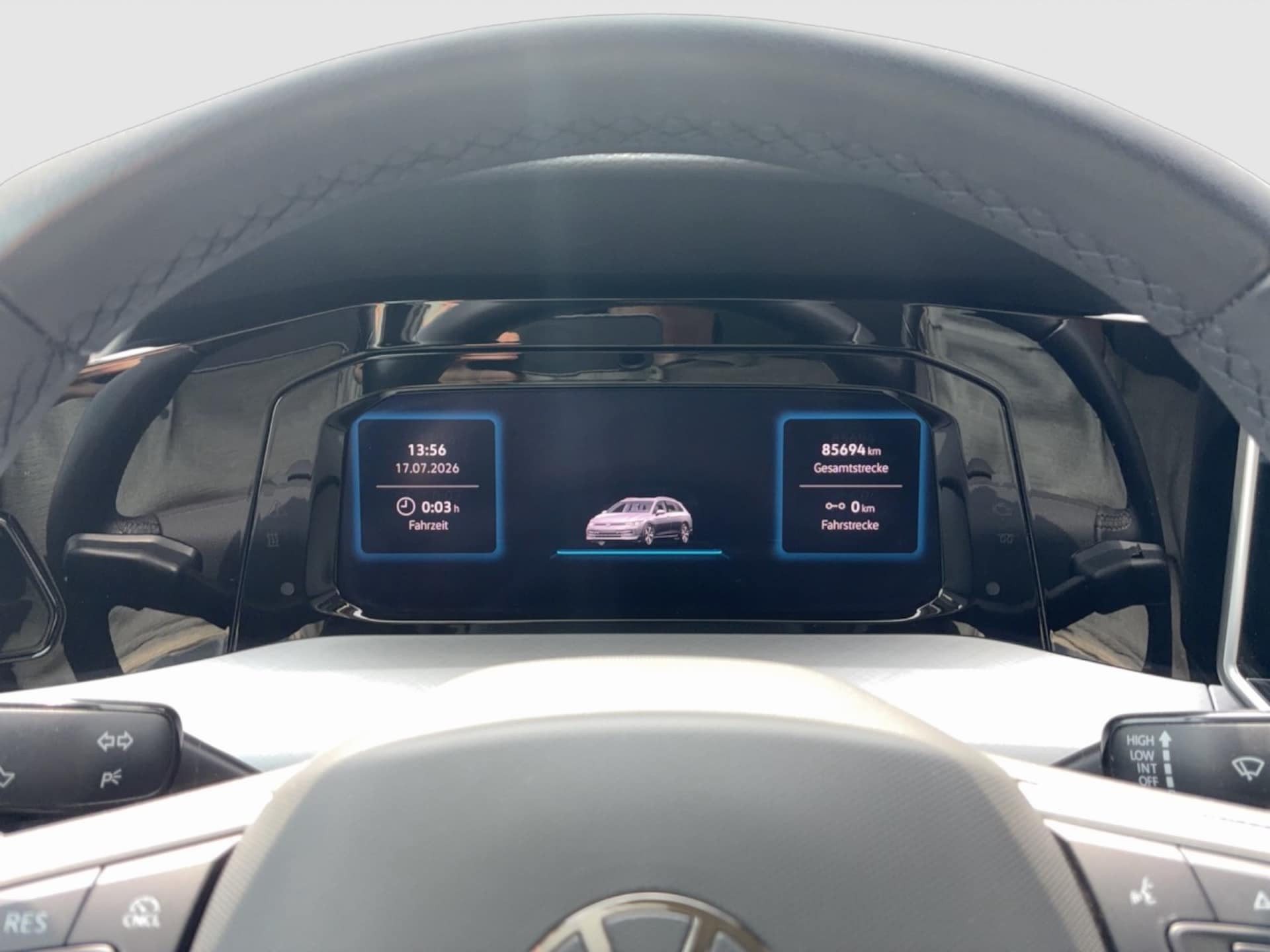 Volkswagen Golf Variant Life