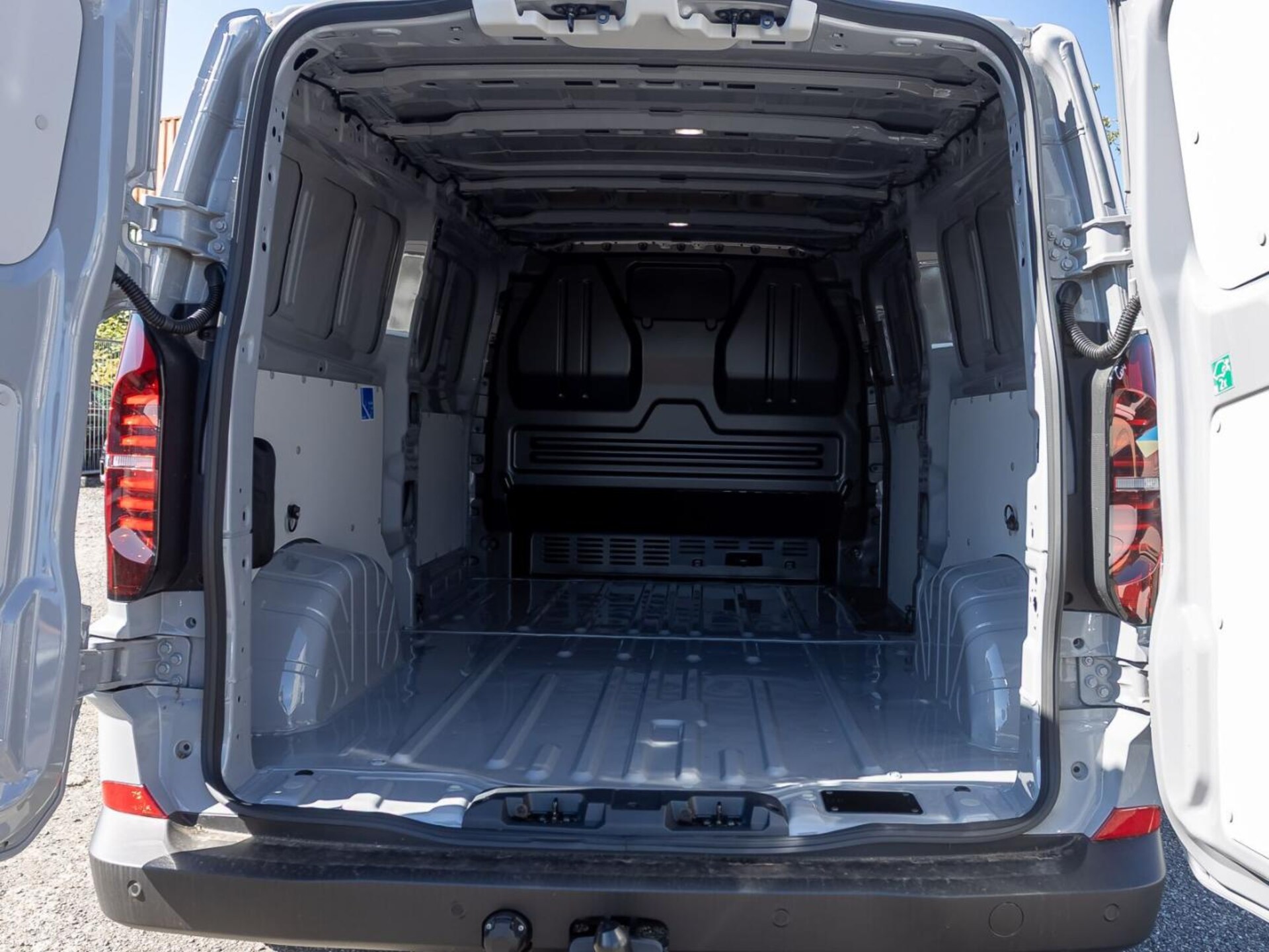 Volkswagen Transporter Kasten langer Radstand