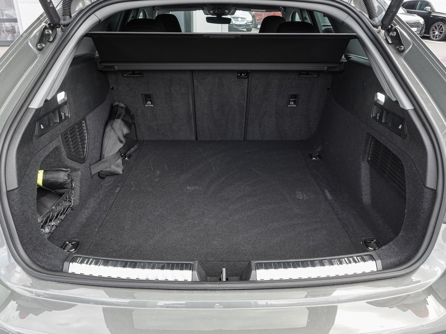 Bild über Audi A5 Avant TDI 150 kW S tronic - für weitere Informationen kontaktieren Sie den Audi Partner