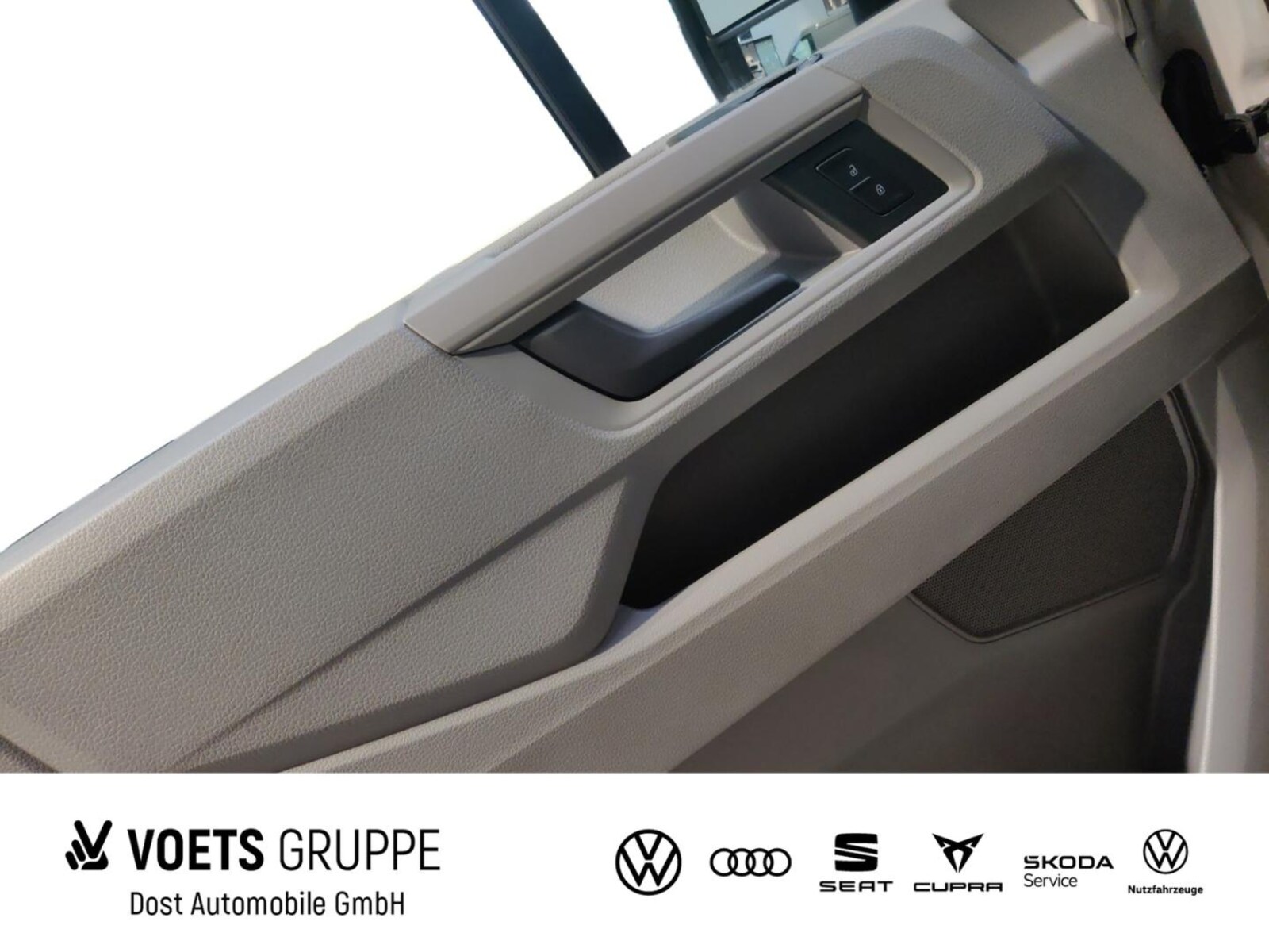 Volkswagen Crafter Kasten mittlerer Radstand – Bild 12
