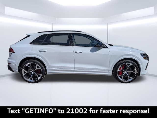 2026 Audi RS Q8 SUV performance