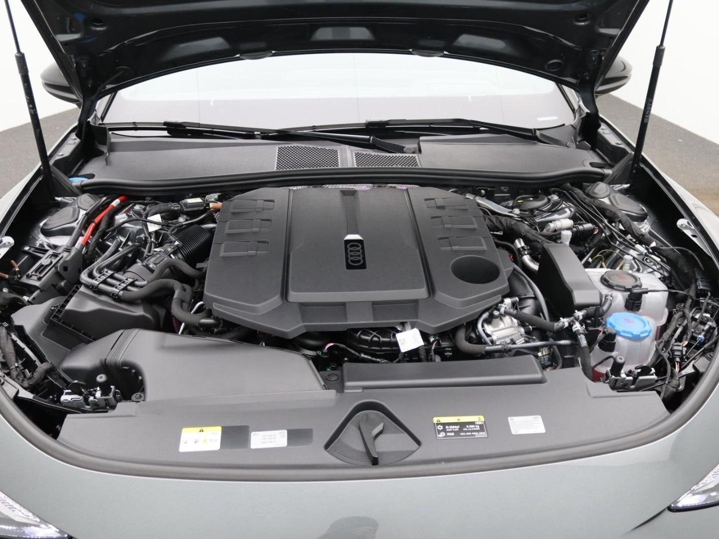 Bild über Audi A6 Avant edition one TDI quattro 220 kW S tronic - für weitere Informationen kontaktieren Sie den Audi Partner