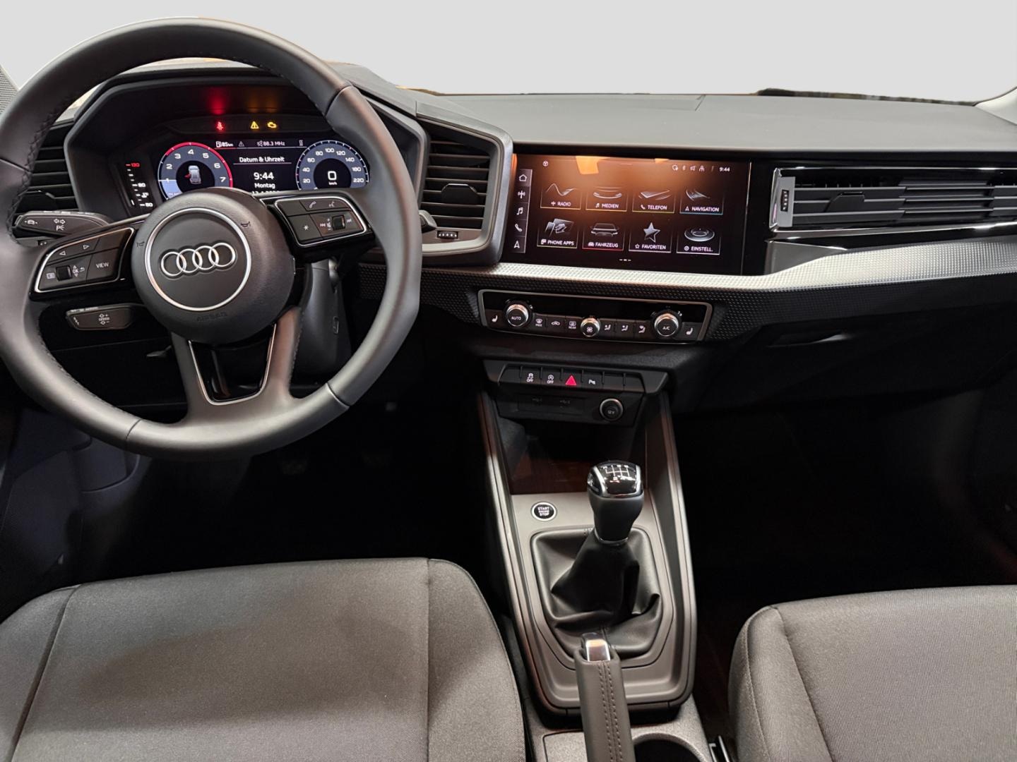 Bild über Audi A1 Sportback advanced 30 TFSI Schaltgetriebe - für weitere Informationen kontaktieren Sie den Audi Partner