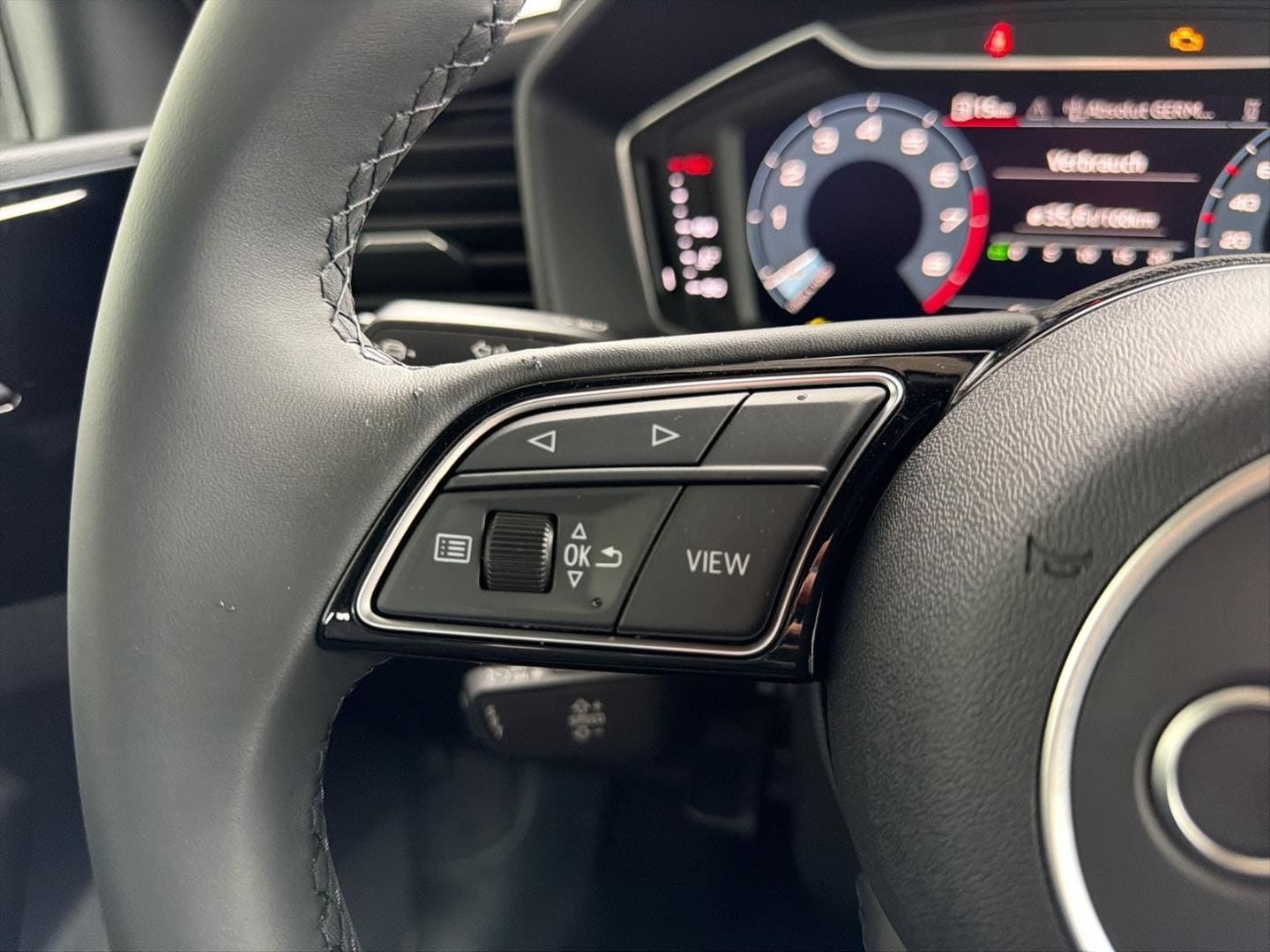 Bild über Audi A1 Sportback advanced 25 TFSI Schaltgetriebe - für weitere Informationen kontaktieren Sie den Audi Partner
