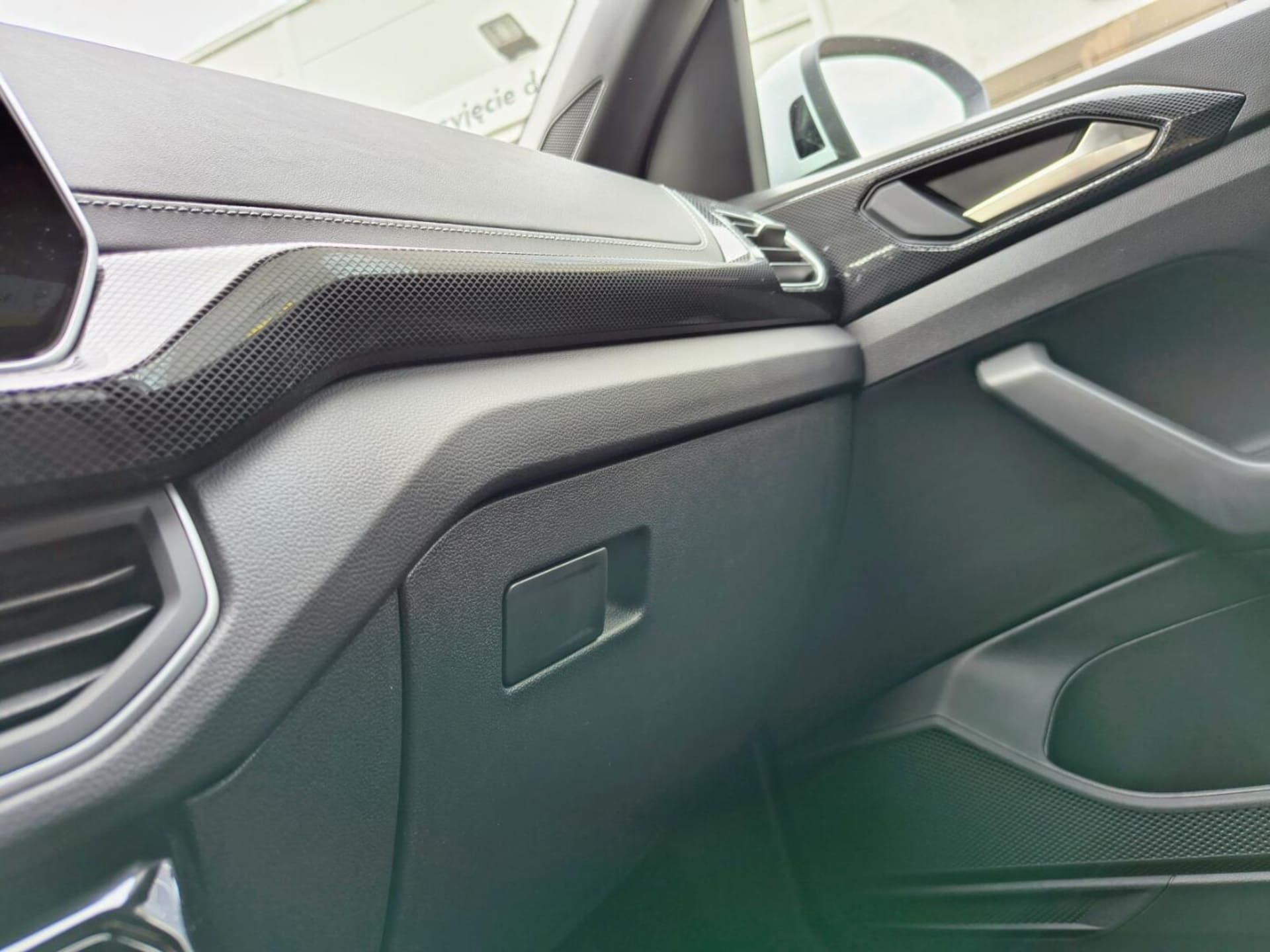 Volkswagen T-Cross R-Line Plus