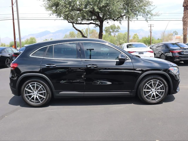 2021 Mercedes-Benz