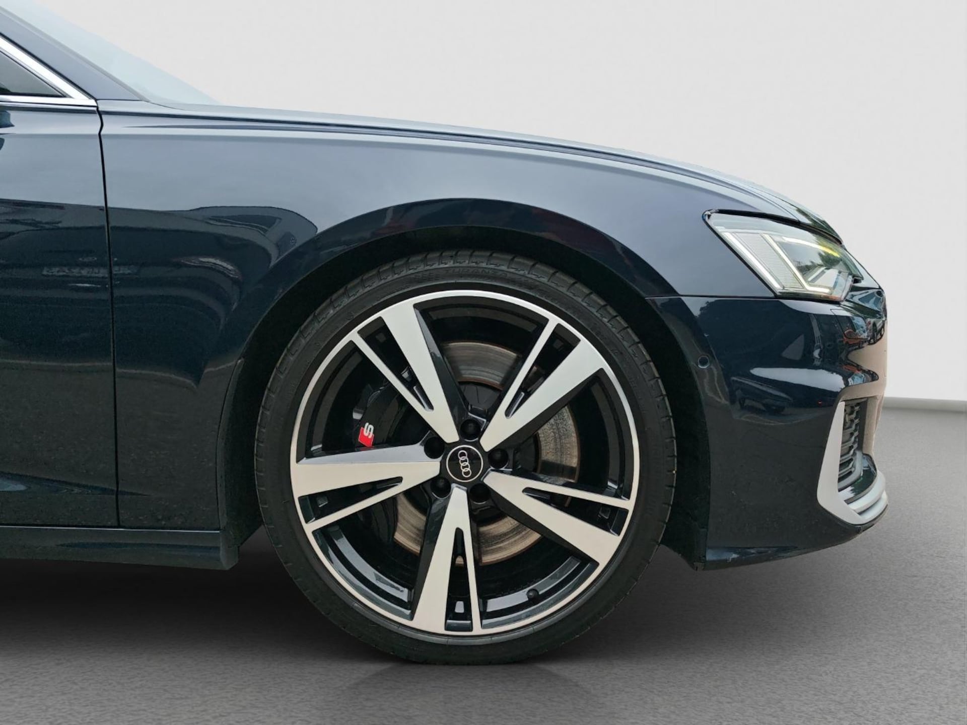 Audi S6 Avant