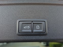 Image about Audi RS 4 Avant TFSI quattro tiptronic