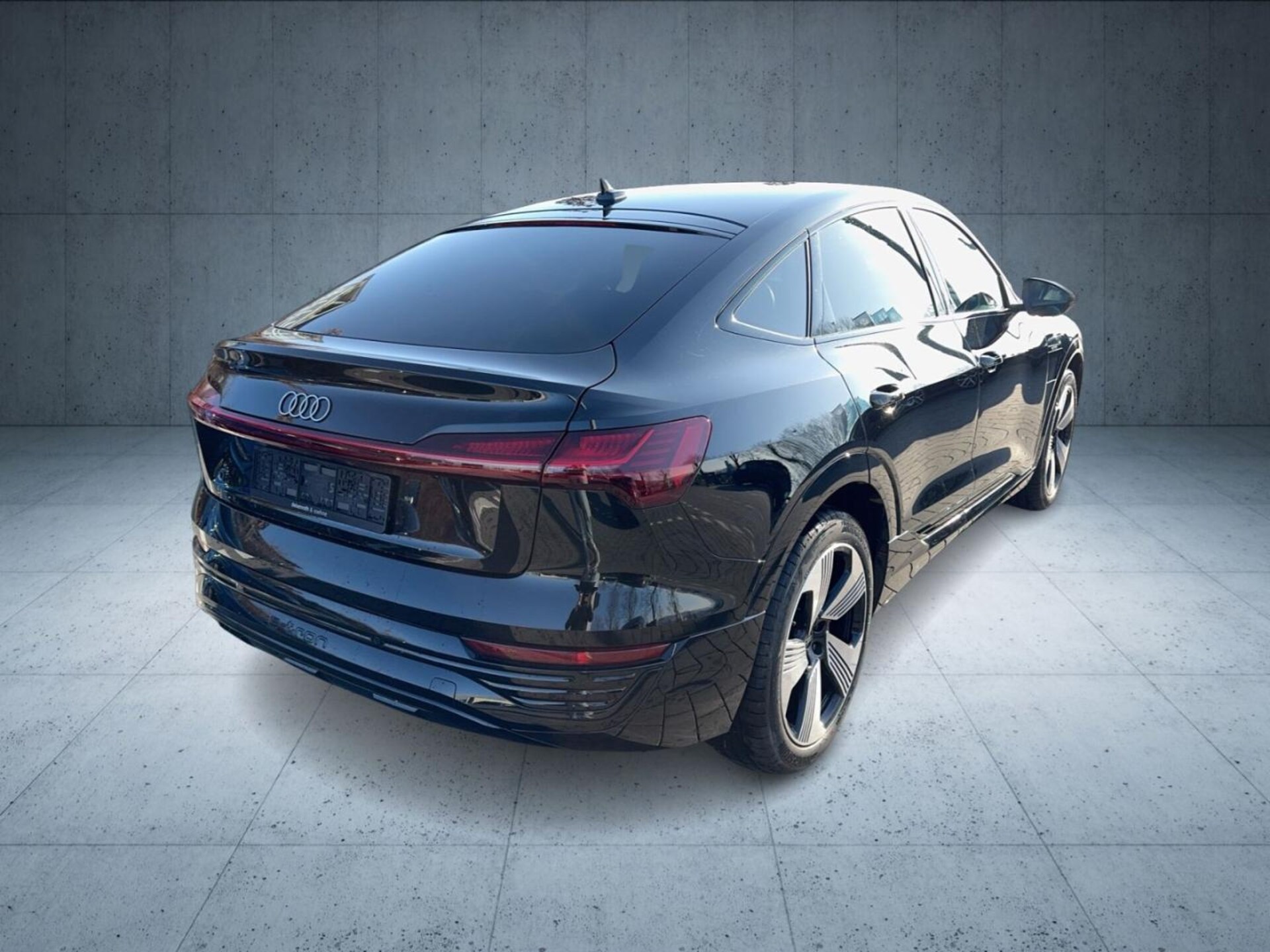 Audi Q8 Sportback e-tron Advanced