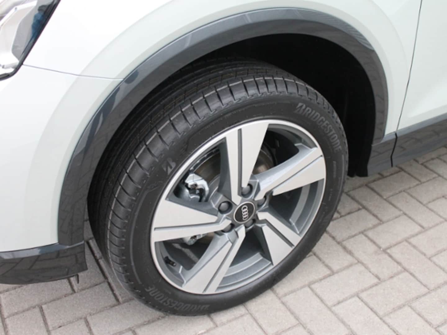 Bild über Audi Q2 advanced 35 TFSI S tronic - für weitere Informationen kontaktieren Sie den Audi Partner