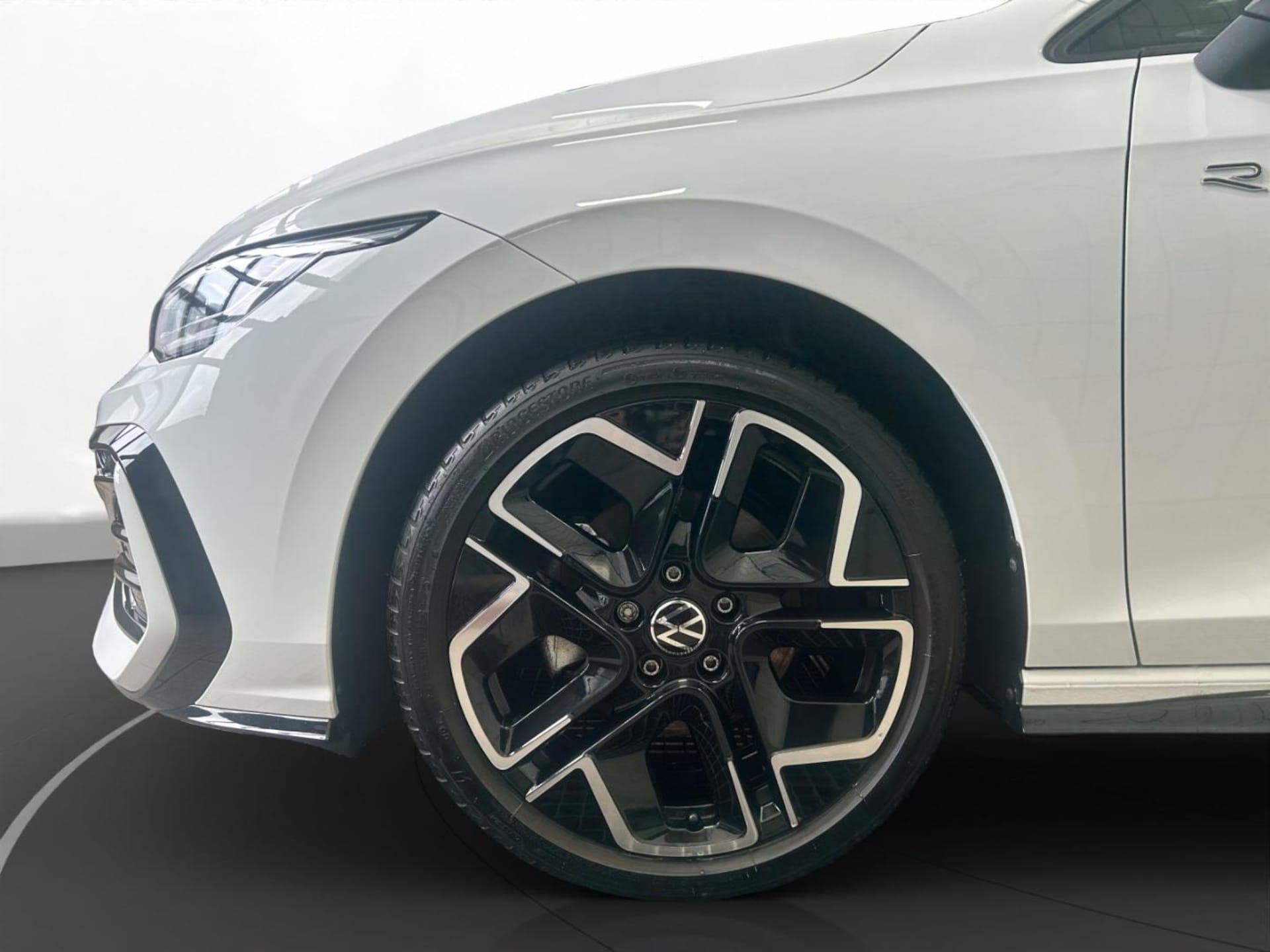 Volkswagen Golf Variant R-Line