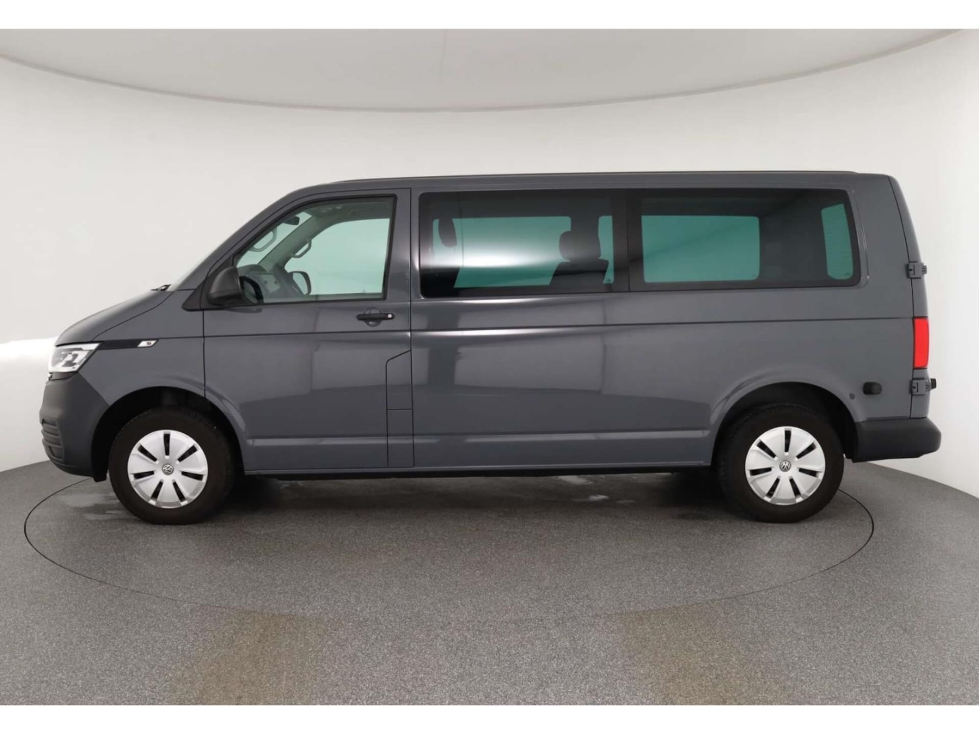 Volkswagen T6.1 Transporter Kombi langer Radstand
