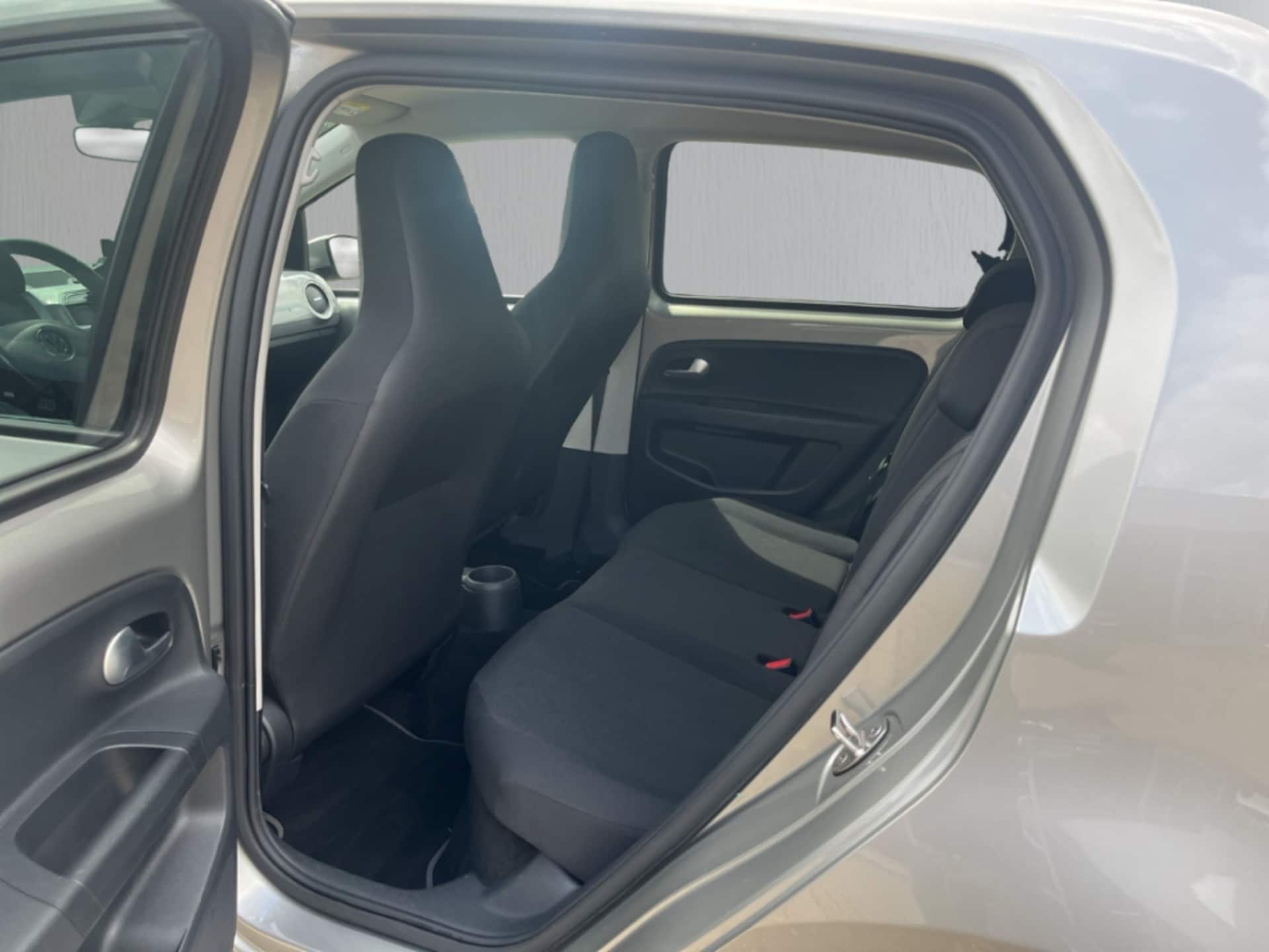 Volkswagen e-up! Style "Plus"