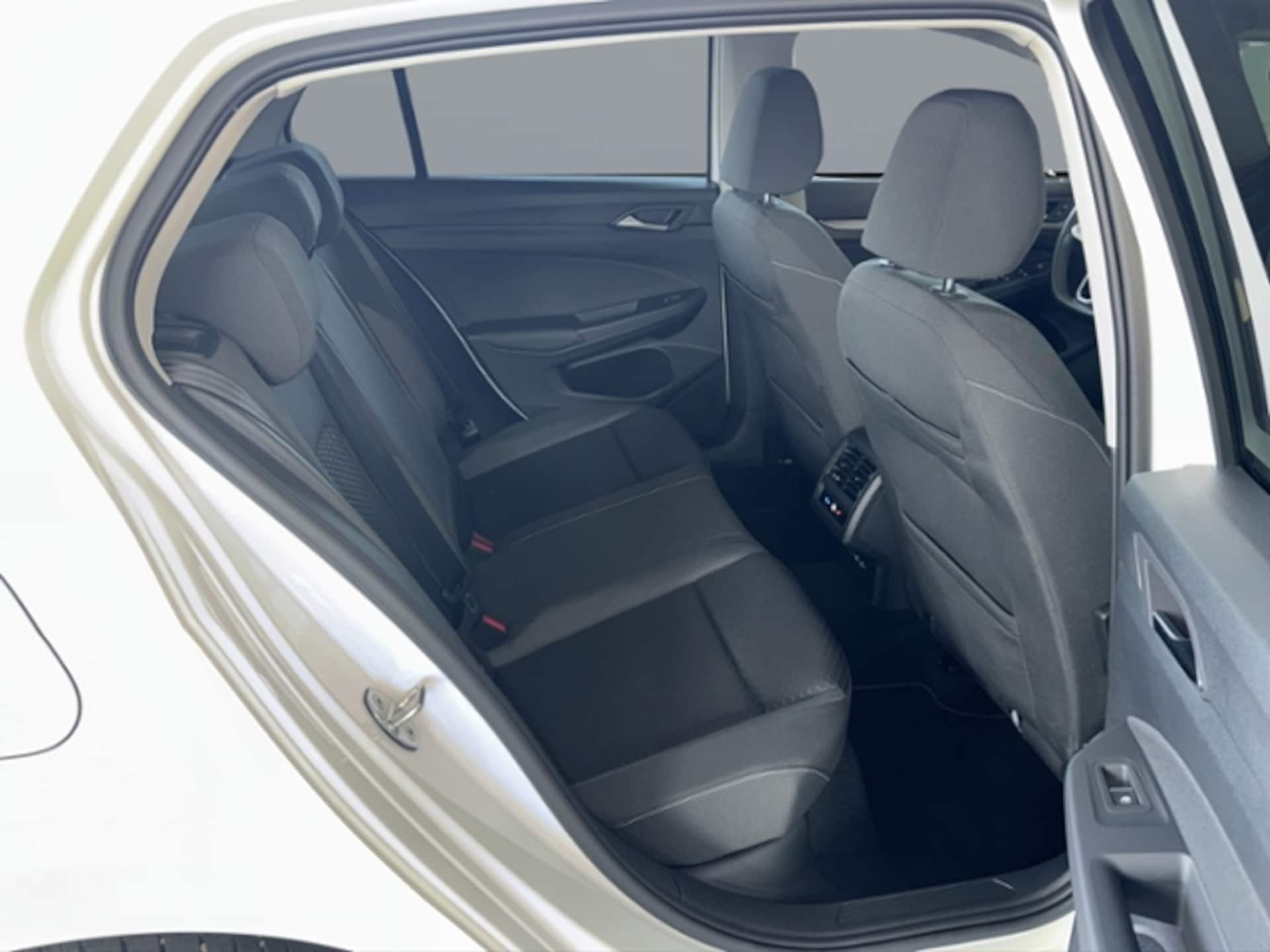 Volkswagen Golf Active