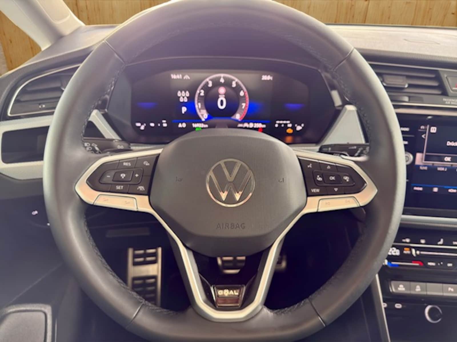 Volkswagen Touran – Bild 10