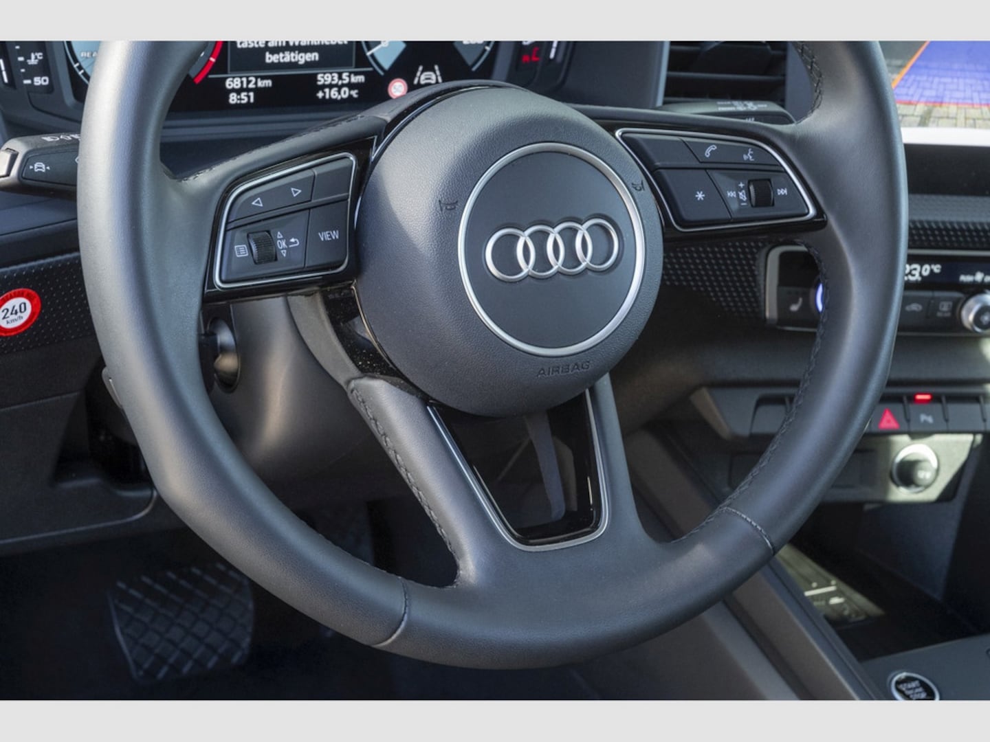 Bild über Audi A1 Sportback advanced 30 TFSI S tronic - für weitere Informationen kontaktieren Sie den Audi Partner