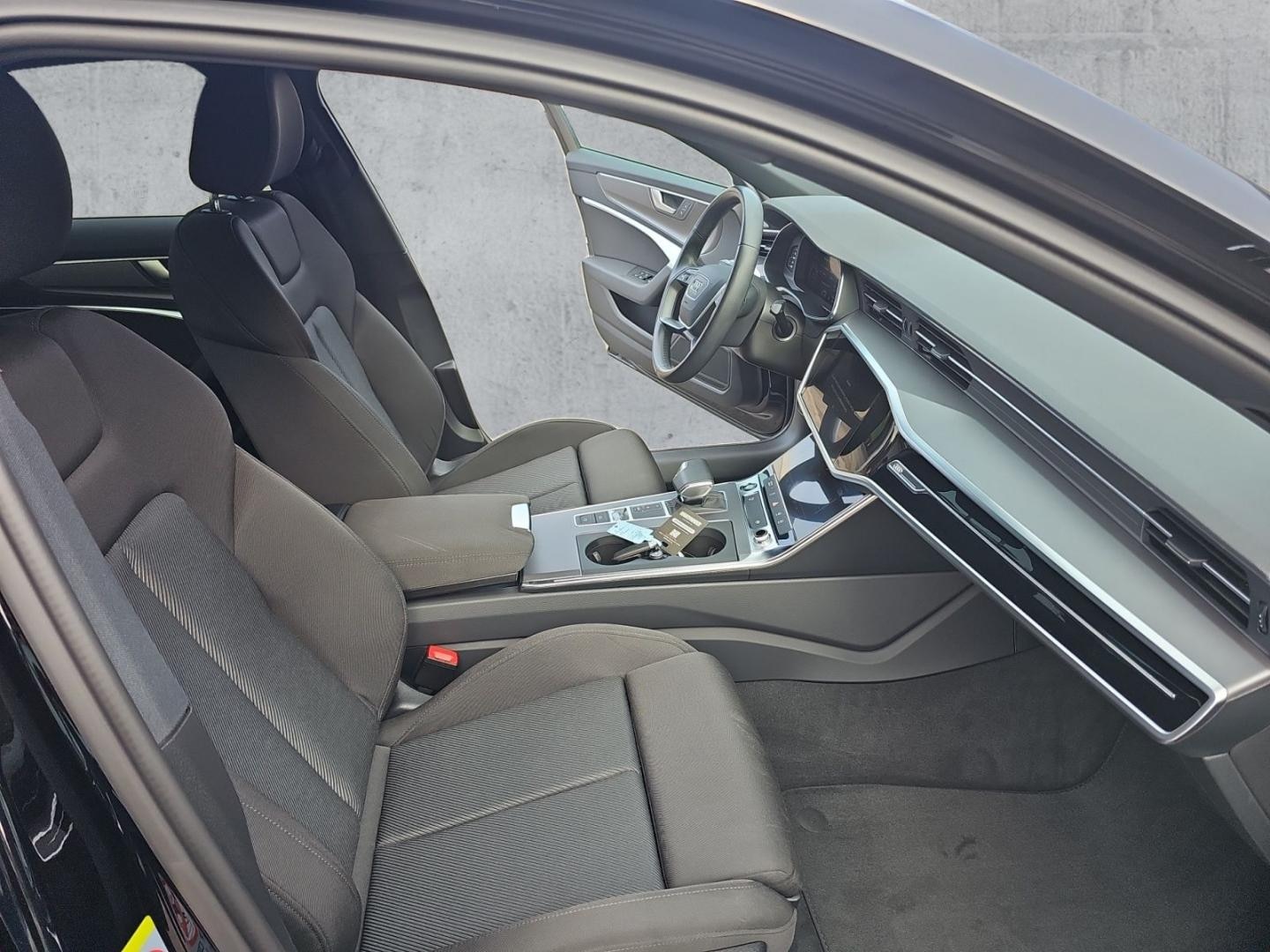 Bild über Audi A6 Limousine advanced 45 TFSI S tronic - für weitere Informationen kontaktieren Sie den Audi Partner