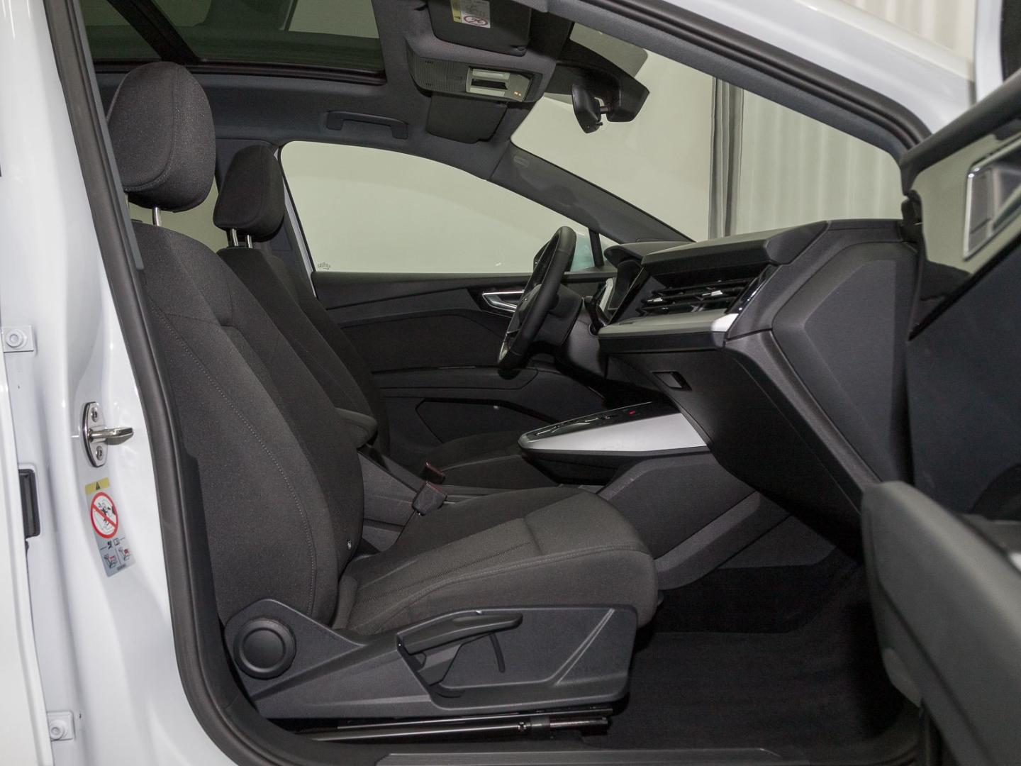 Image about Audi Q4 e-tron 40 e-tron