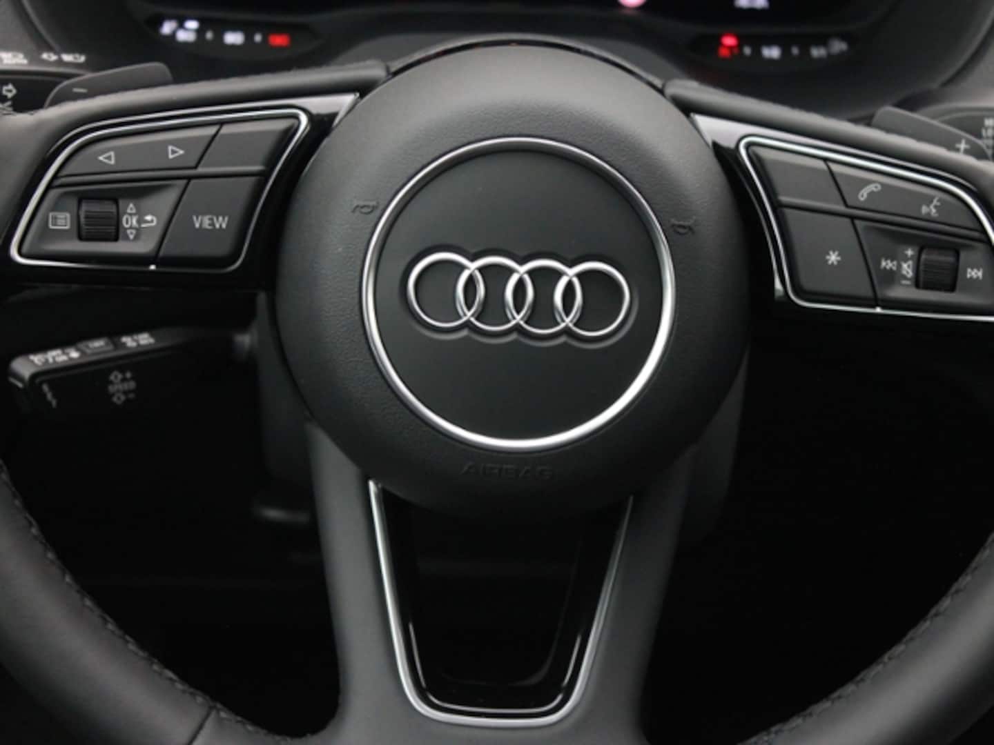 Bild über Audi Q2 advanced 35 TFSI S tronic - für weitere Informationen kontaktieren Sie den Audi Partner