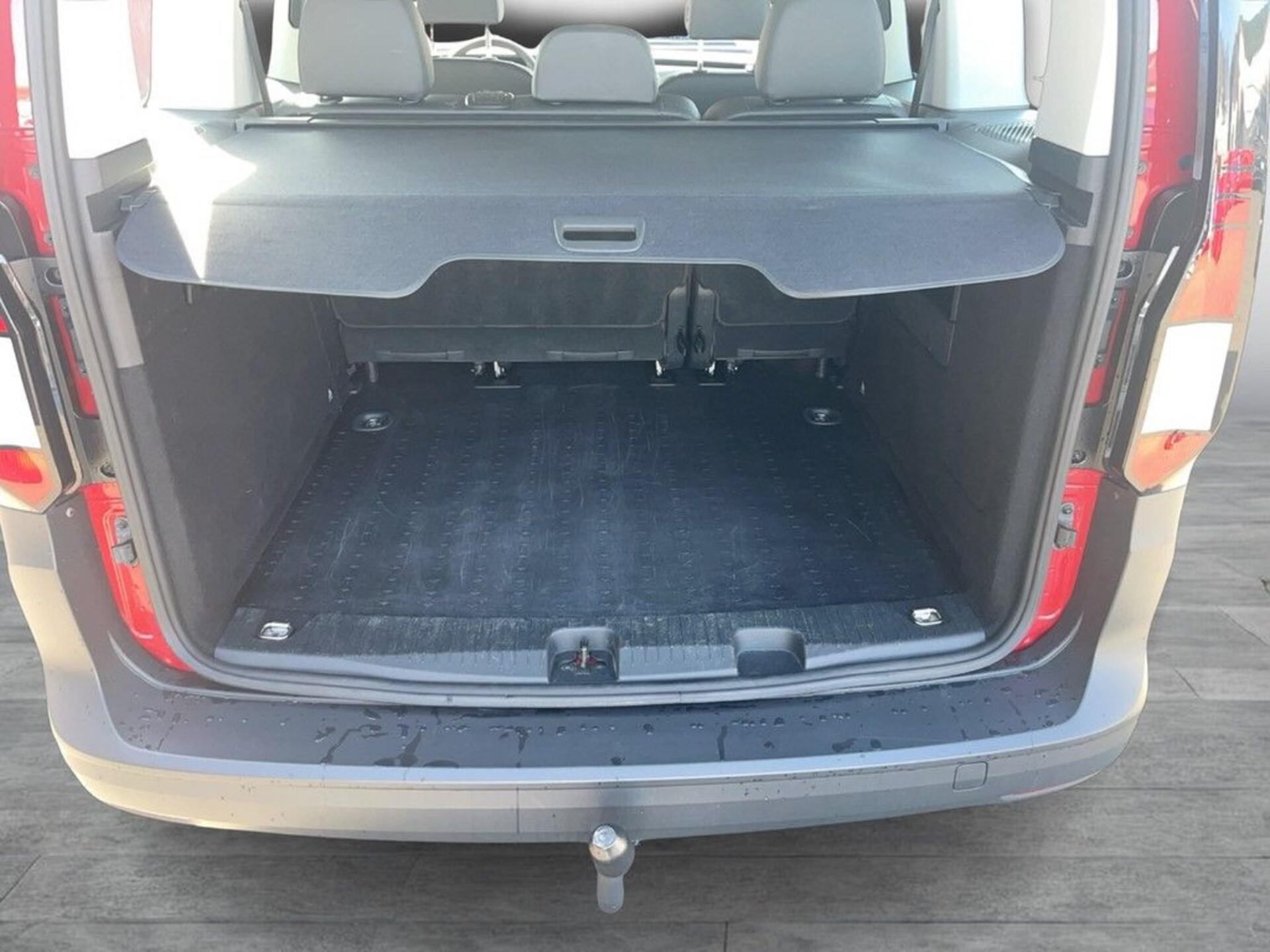 Volkswagen Caddy Basis-Modell