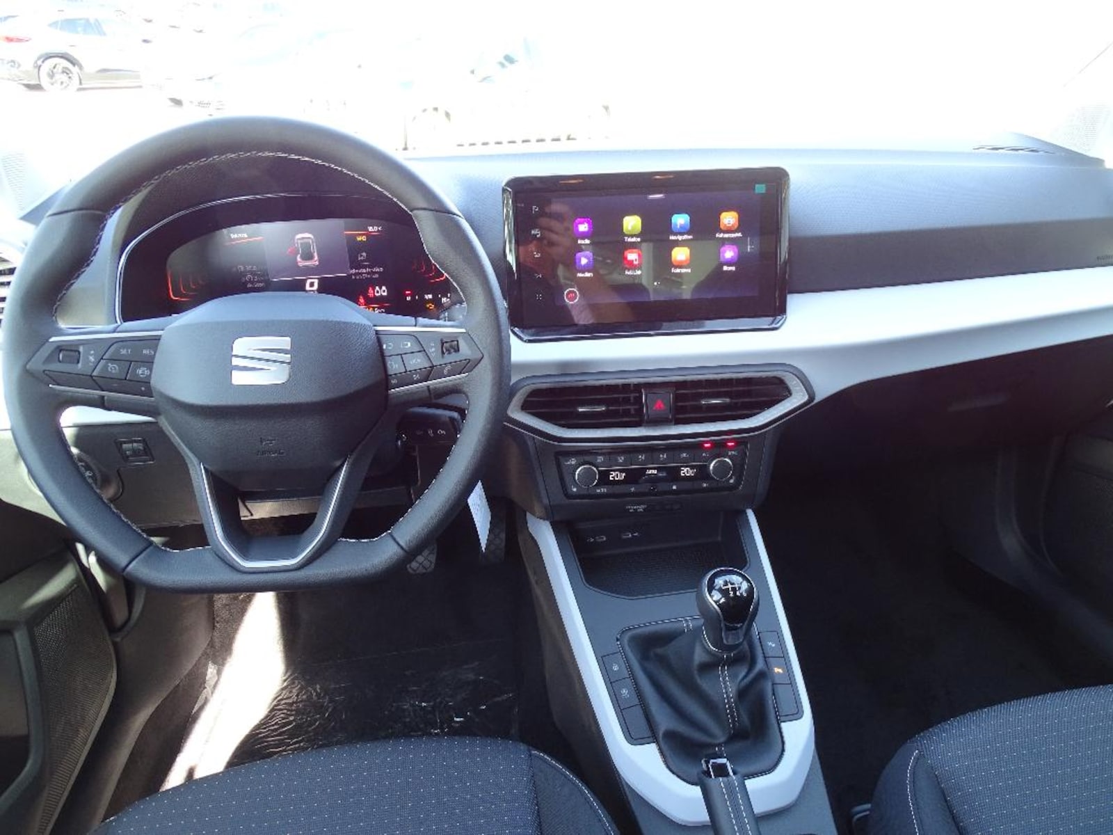 SEAT Arona – Bild 8