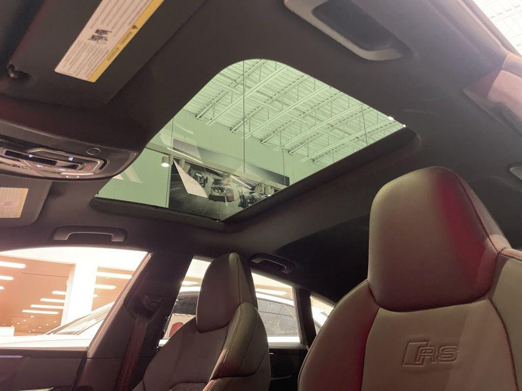 2025 Audi RS 7 Base - Photo 9