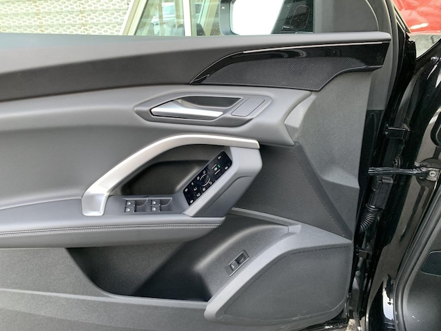 2025 Audi Q5 Premium - Photo 9